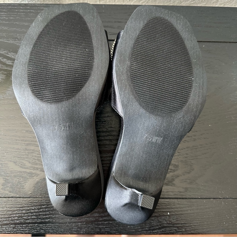New with tags TORRID Rhinestone Bow Mule (WW) Size:7.5 👡 - Picture 13 of 14